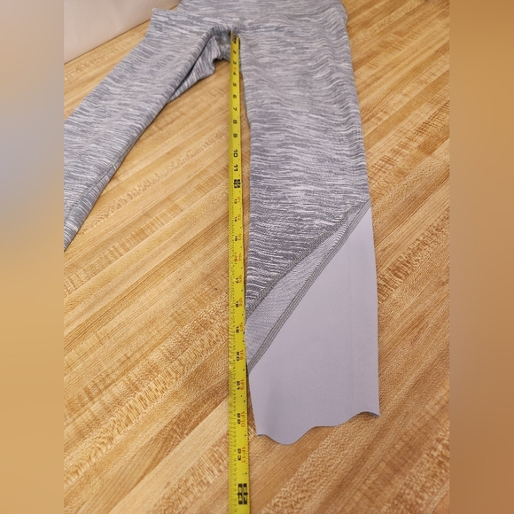 LULULEMON Wunder Under Crop Roll Down Mesh Wee, size 4 - Picture 7 of 8